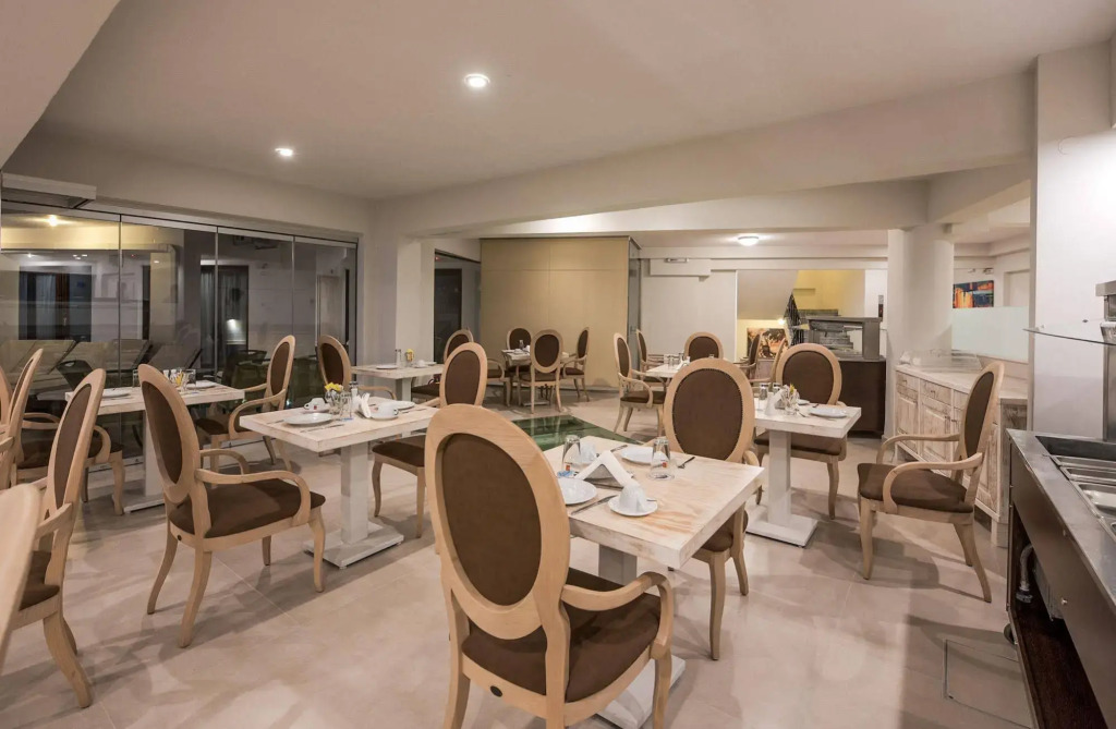 Artemis Hotel Apartments