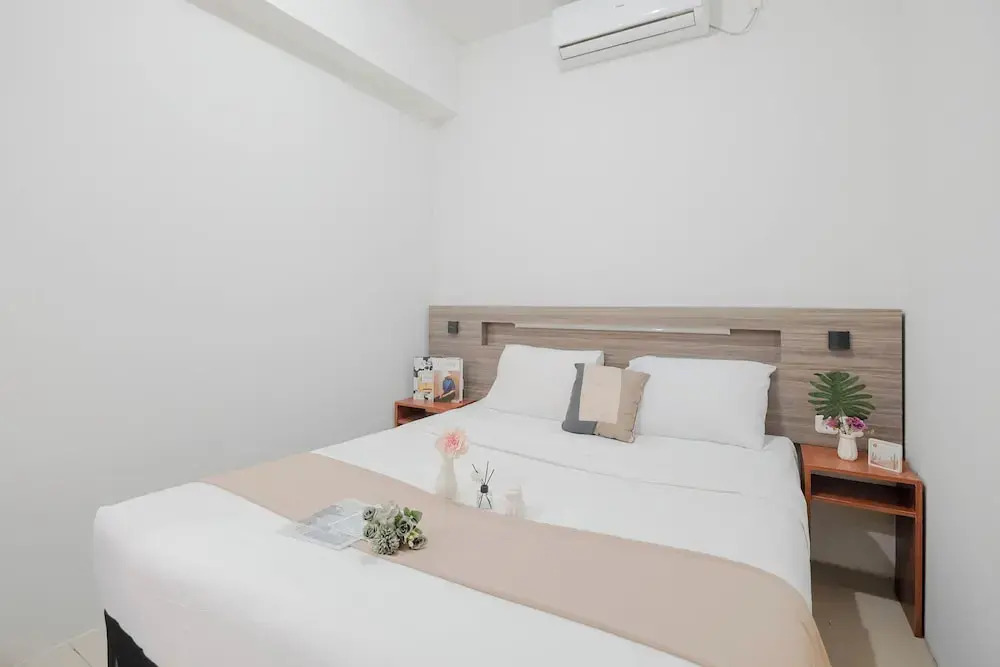 Warm And Comfy 2Br Apartment At Vittoria Residence