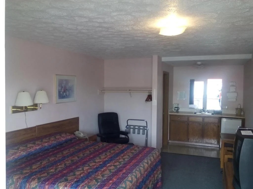 Mountain Country Motor Inn
