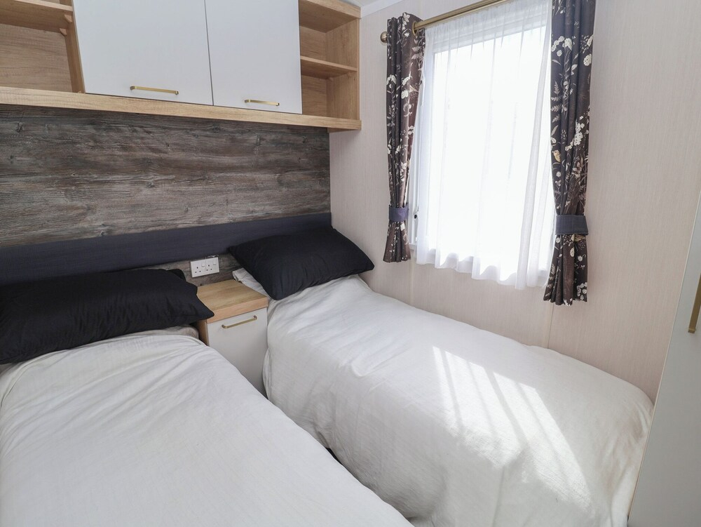 Stag Lodge, Caravan 70