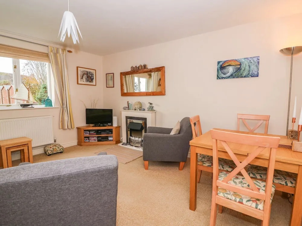Lower Deck, Haverfordwest