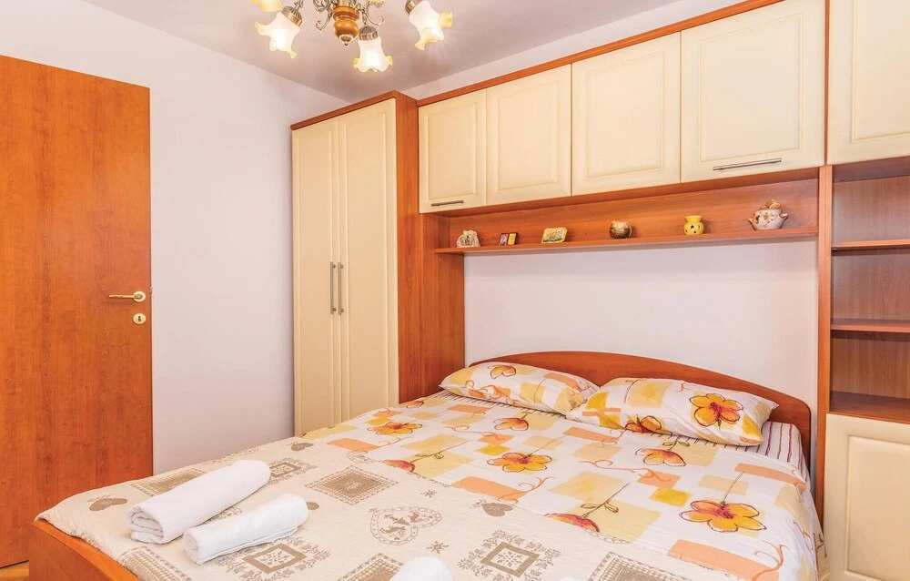 2 Bedroom Gorgeous Apartment In Polje