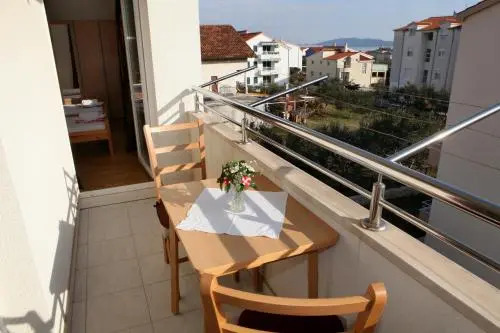 Apartments Villa Karlo