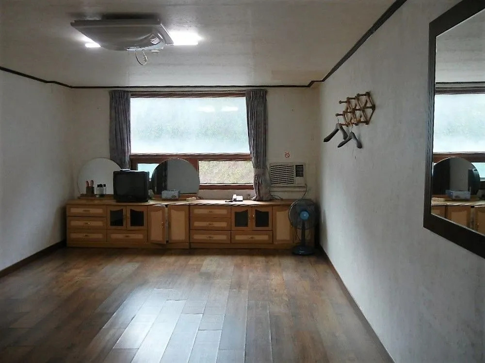 EUNHYE Family Hotel