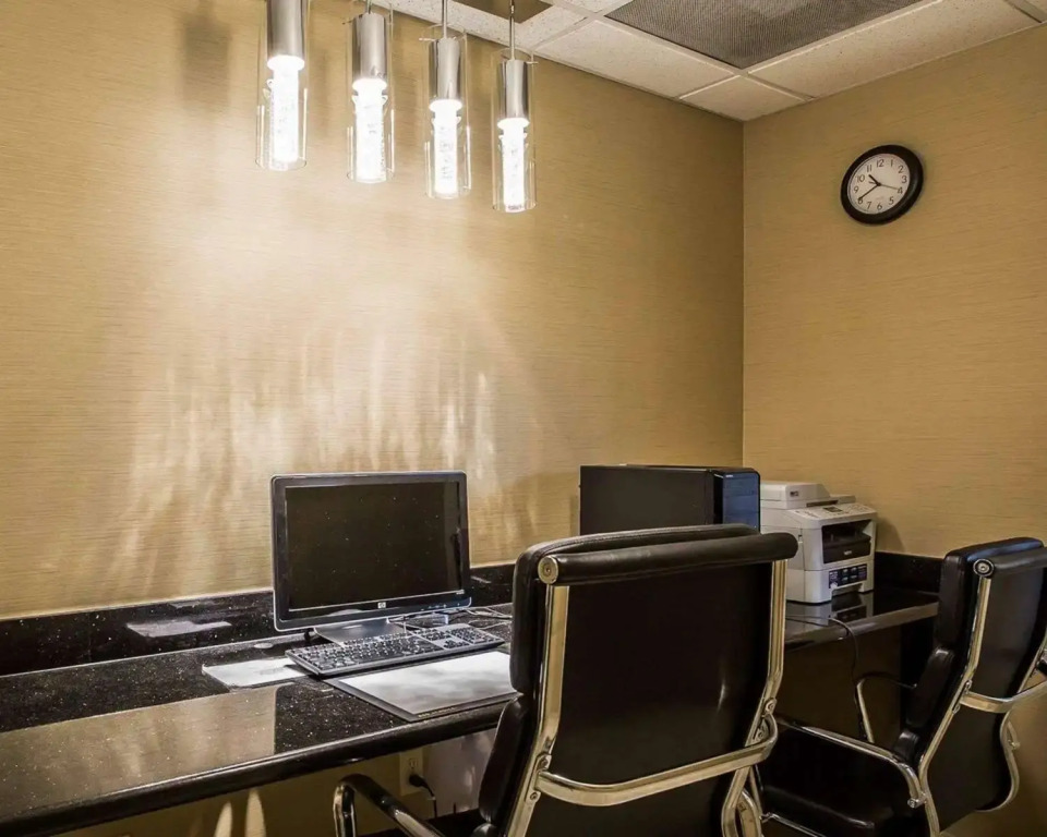 Spark by Hilton Stafford Sugar Land