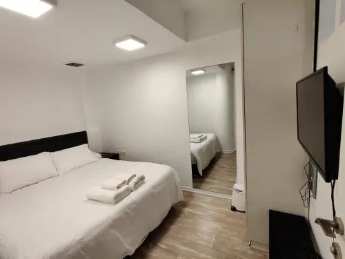 Trumpeldor Beach Apartments TLV
