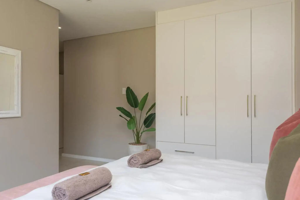 Zimbali Wedge Unit 42