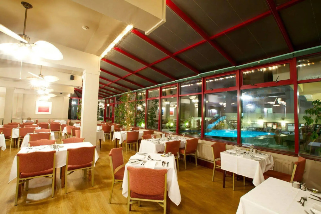 Apollo Hotel