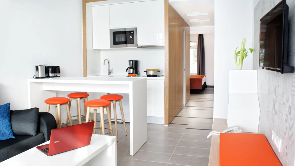 Ura Hotels Lara Adults Only