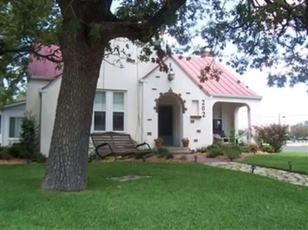202 and Cottage