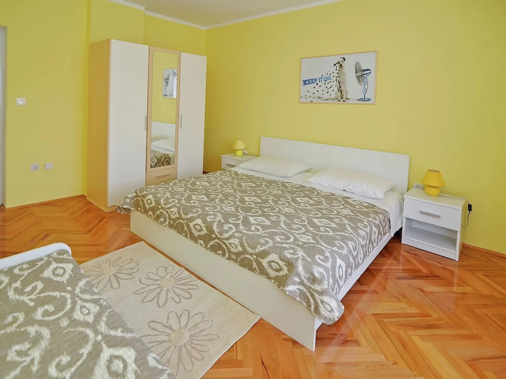Spacious Apartment in a Quiet Area, 3 Bedrooms With Balcony, Nice Garden, BBQ