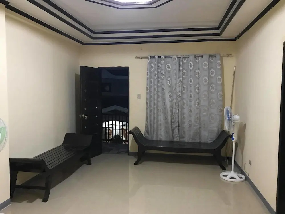 Zedekiah Transient house