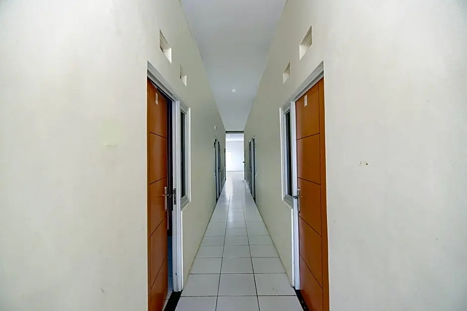 OYO Life 2751 Deyo Kost