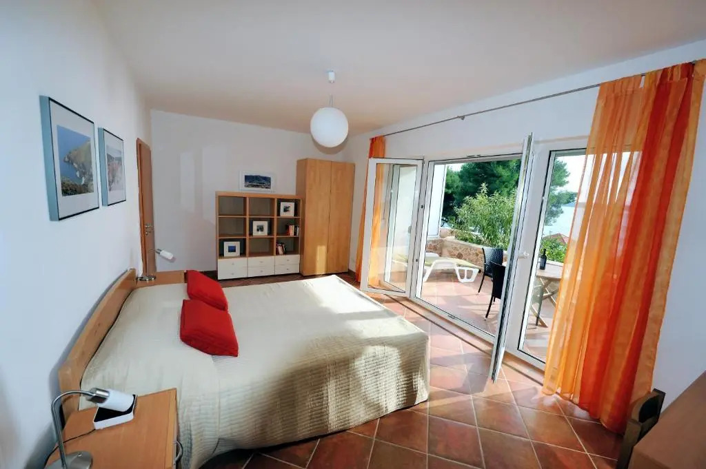Nautilus-Bay Apartments - First Row Suites 210, 211 - Villa Gorma