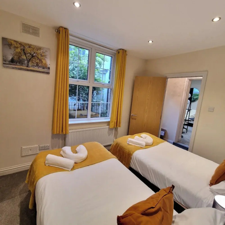 Coventry Retreat - Modern 2 Bed Apartment