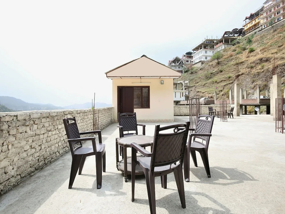 OYO 13659 Home Modern 2 BHK Edapally