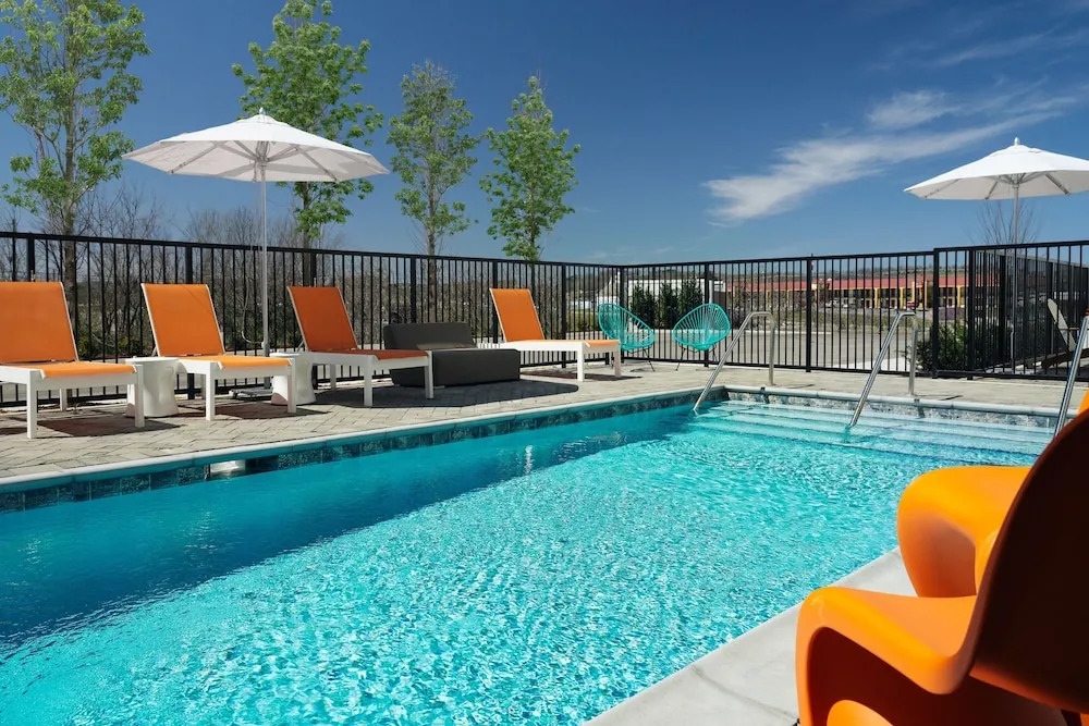 Aloft by Marriott Knoxville West