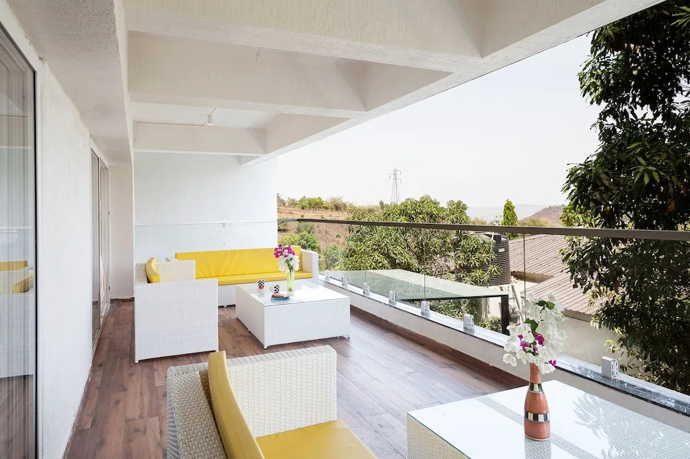 Red Door Villa by Shiloh Stays Igatpuri