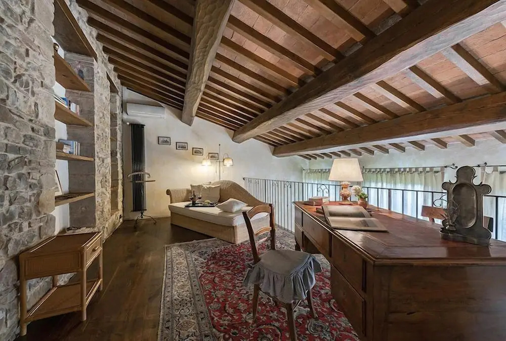 Villa Santella an Amazing Retreat Between Florence and Siena