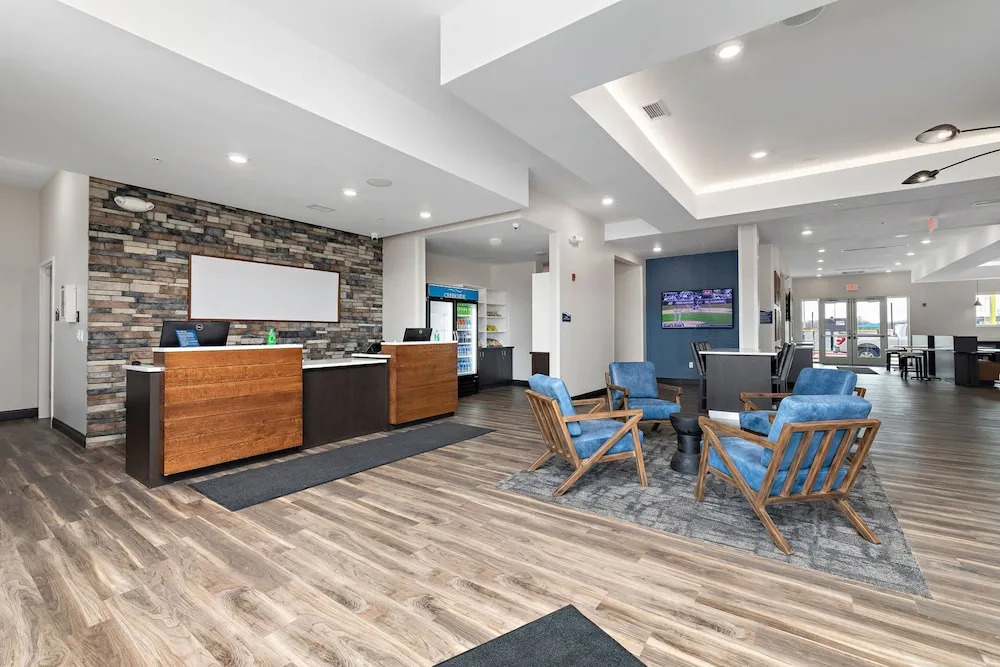 Holiday Inn Express Kansas City North - Parkville by IHG