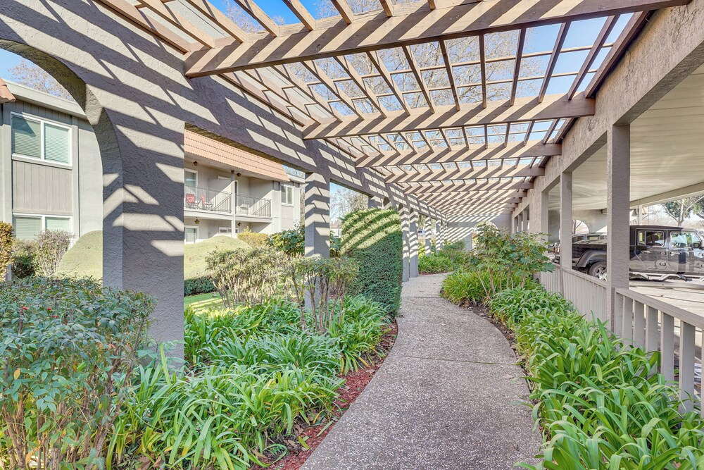 Pleasanton Gem in Quiet Community w/ Pool Access