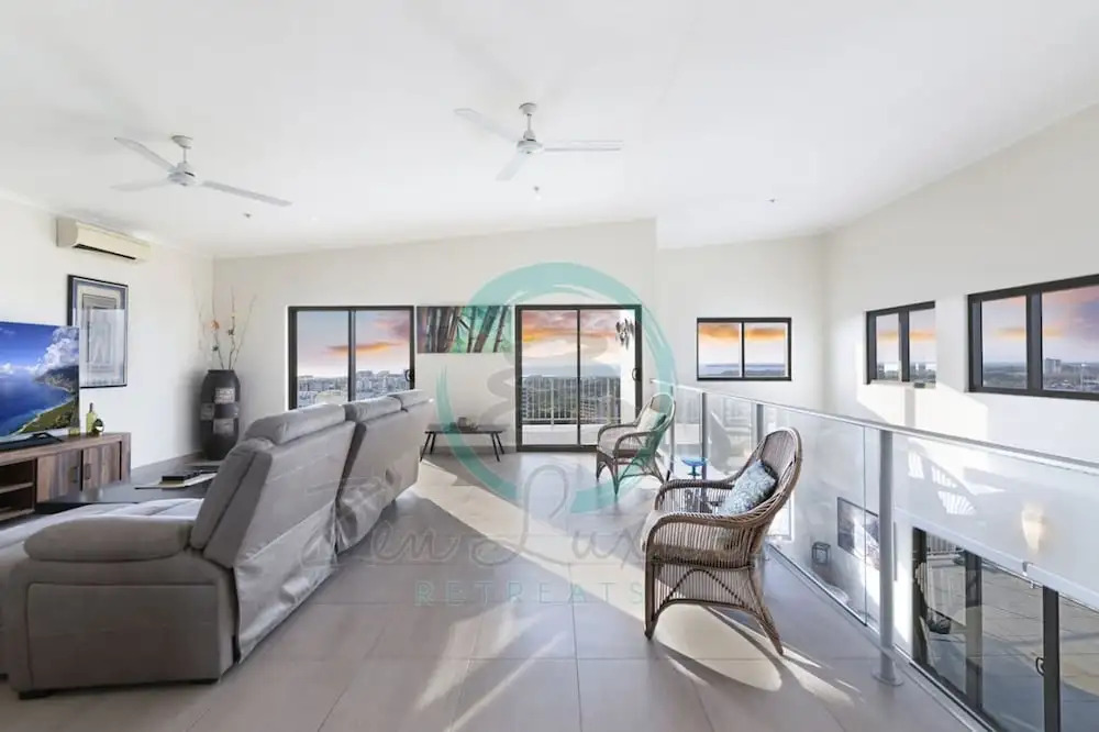 Pinnacle Penthouse Ambience Views Pool Gym