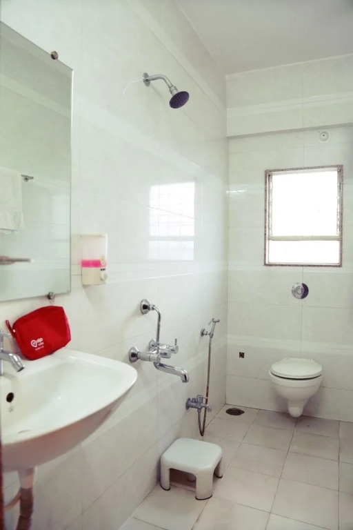 OYO 671 Hotel Alpine