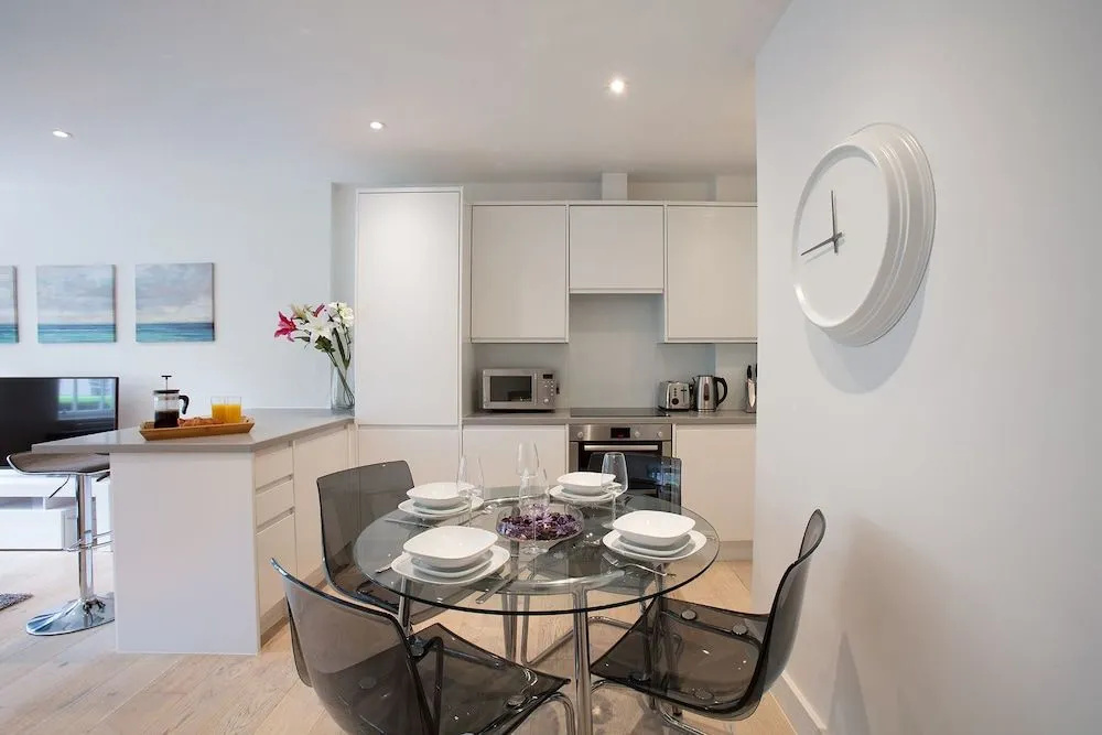 Hampden Apartments - The George