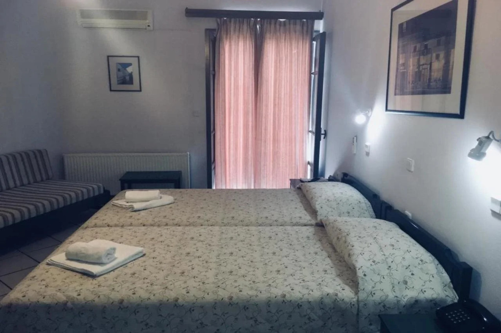 Philoxenia Apartments