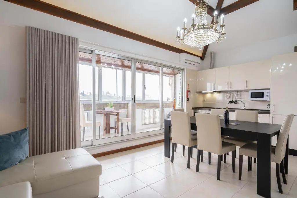 Trendy Flats - Instaworthy River View by Host Wise