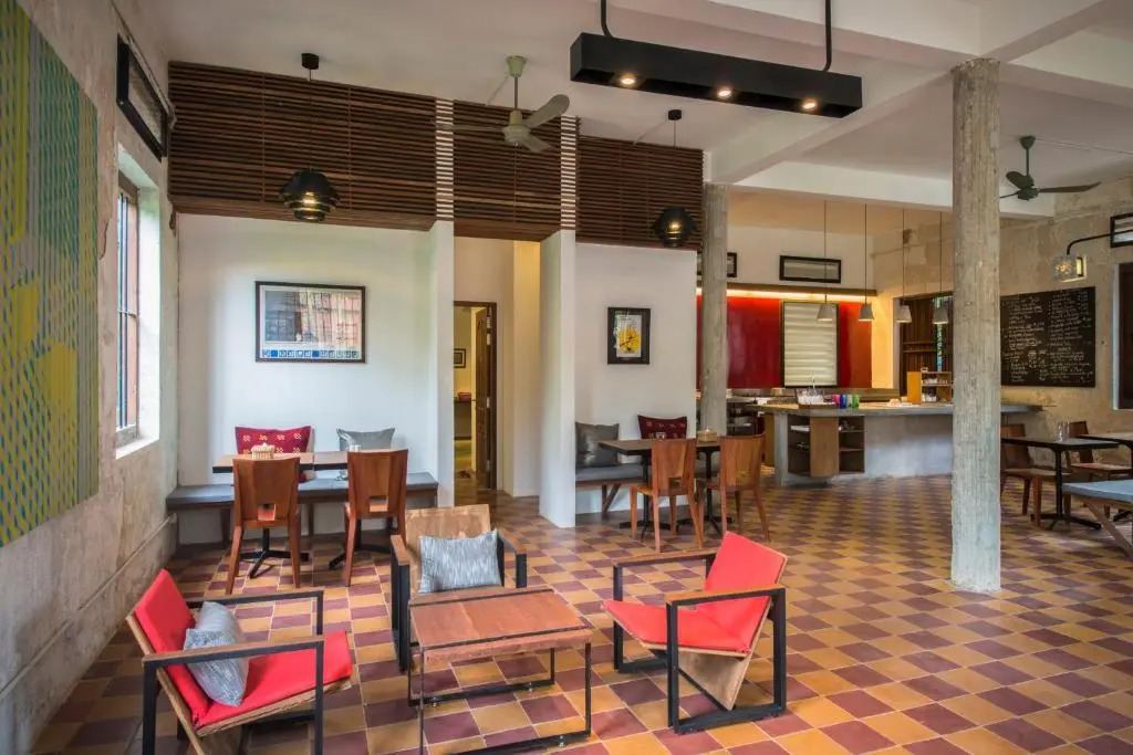 Pages Rooms Hotel