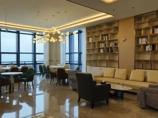 Courtyard by Marriott (Guilin Wuyue Plaza Liangjiang Airport Branch)