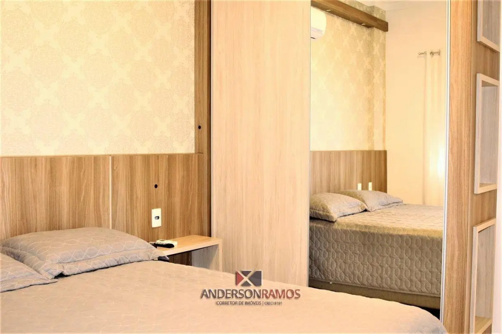 1042 - Apartamento no centro de Bombinhas - Residencial Águas Azuis Apto 203 B