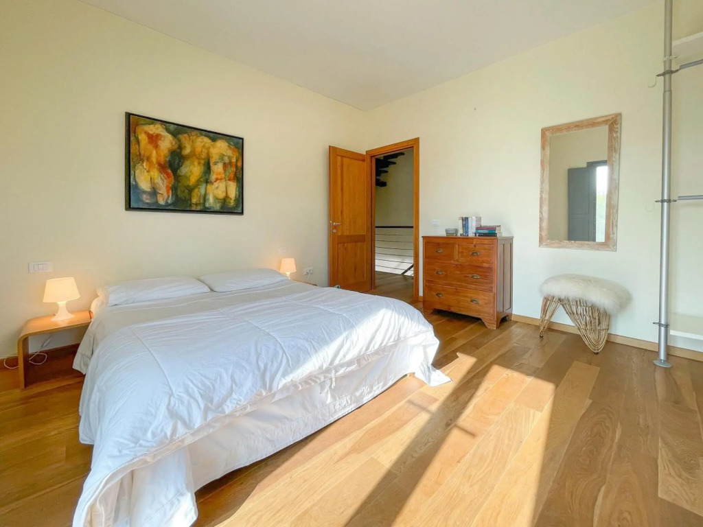 Amazing apartment in Belvedere Ostrense with garden
