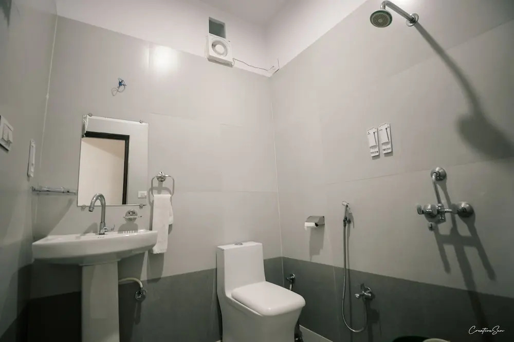 Hotel Paramount Udaipur