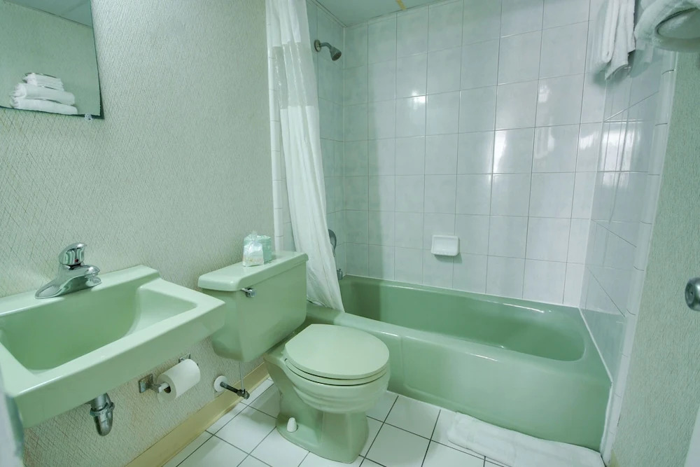 Surf Inn Suites