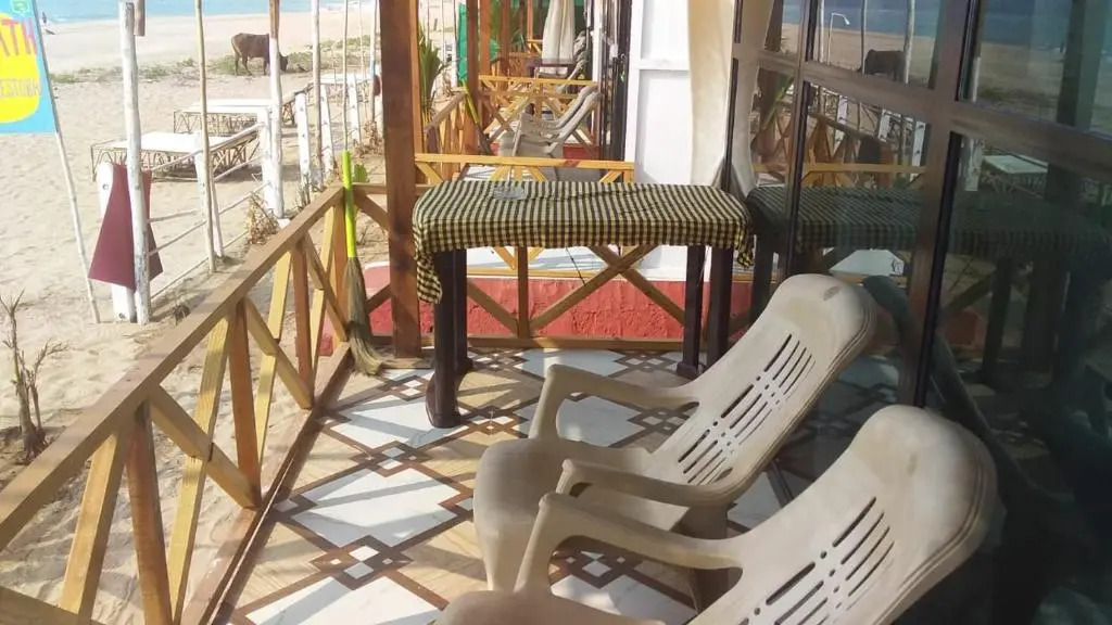 Kashinath Beach Huts- Beach Front