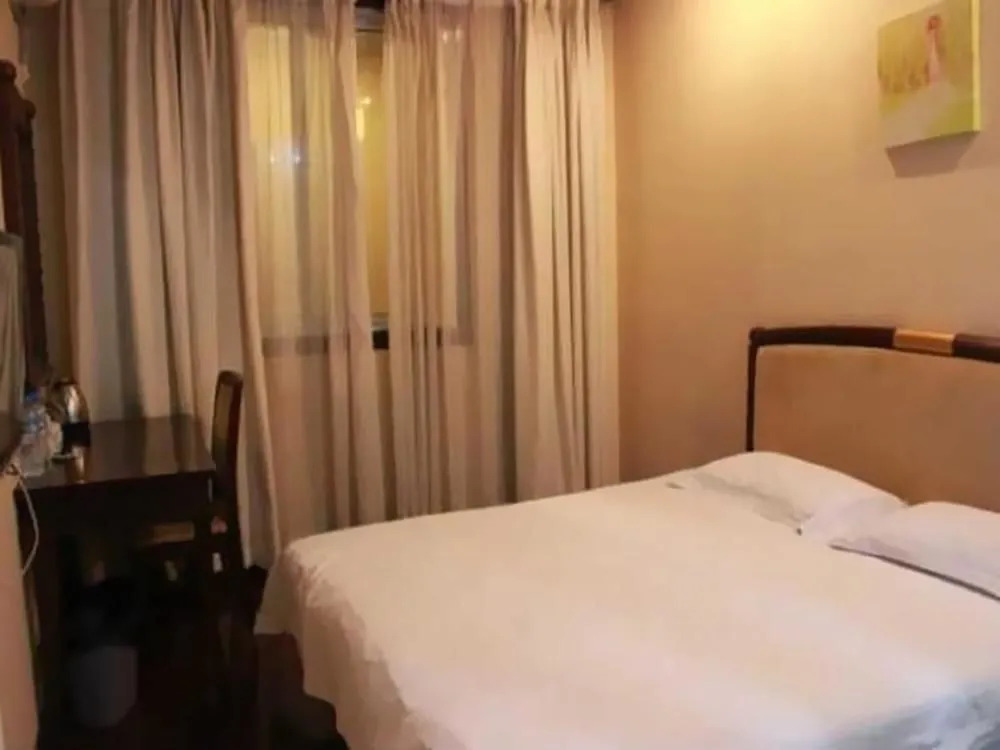 Green Tree Hotel