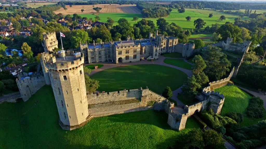 Warwick Castle Hotel & Knights Village
