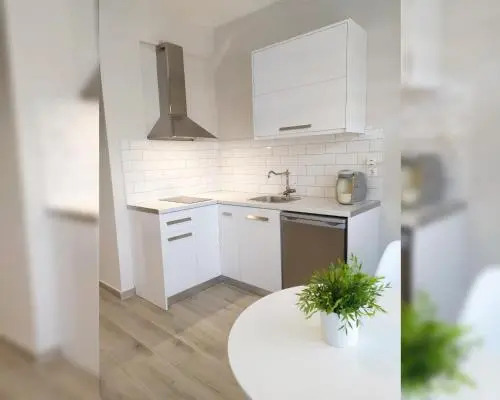 Elias Apartments