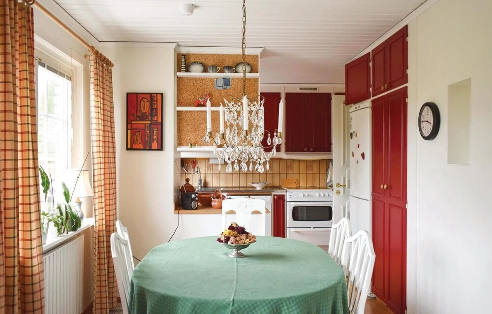 3 Bedroom Cozy Home In Karlshamn