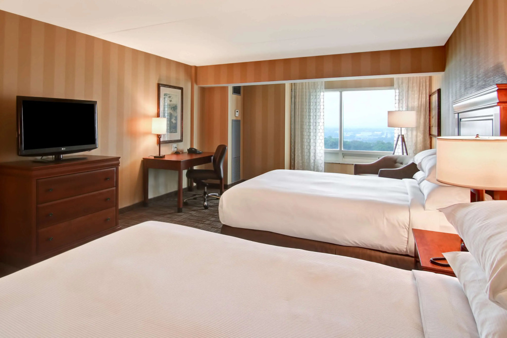 DoubleTree Fallsview Resort & Spa by Hilton - Niagara Falls