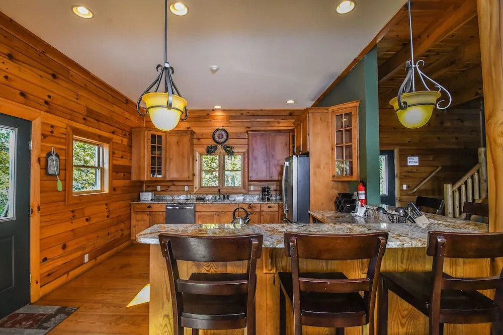 Cozy Bear Chalet
