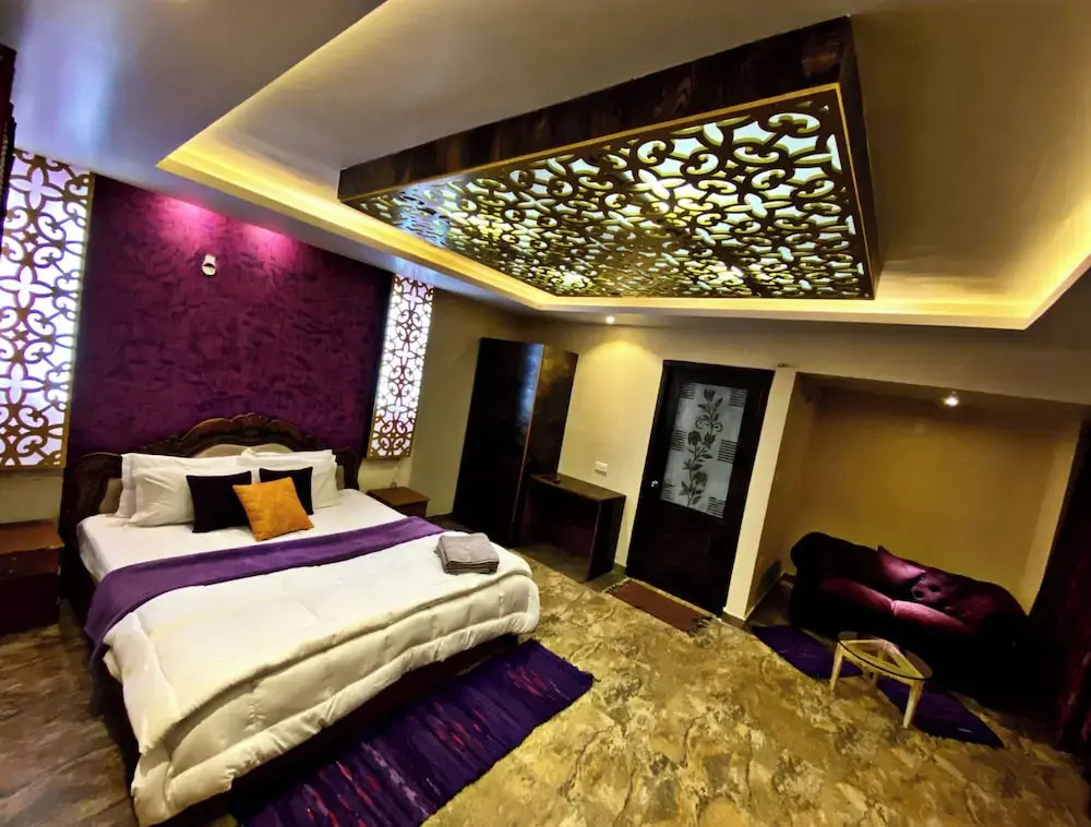 MAGIC MIST RESORT