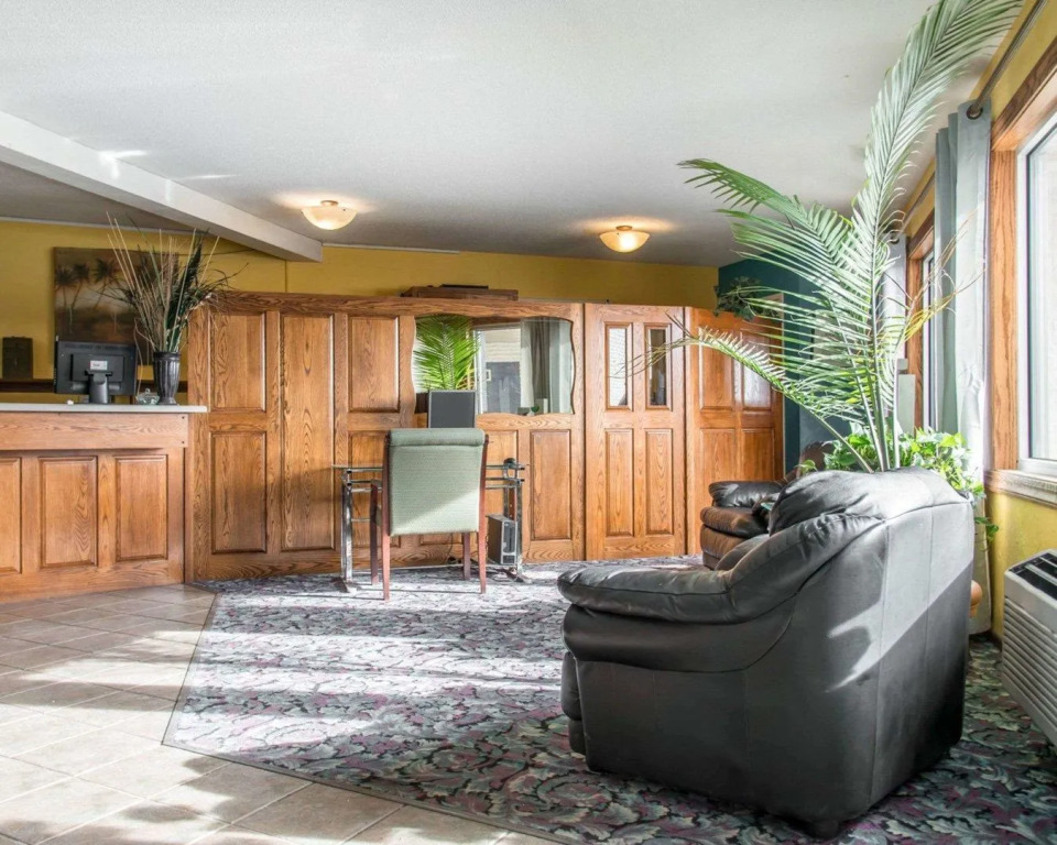 Regency Inn And Suites