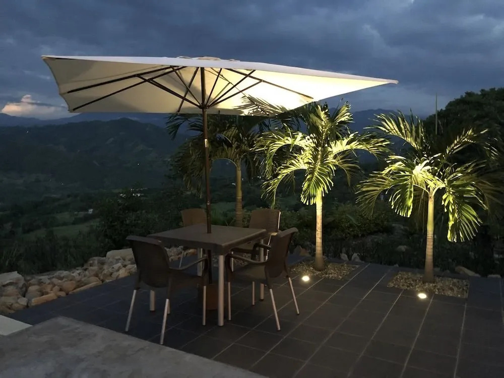 Gyrola Hotel Boutique & Spa By Victoria