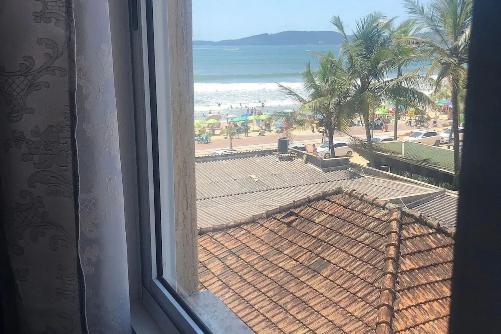 Apto Pé na Areia