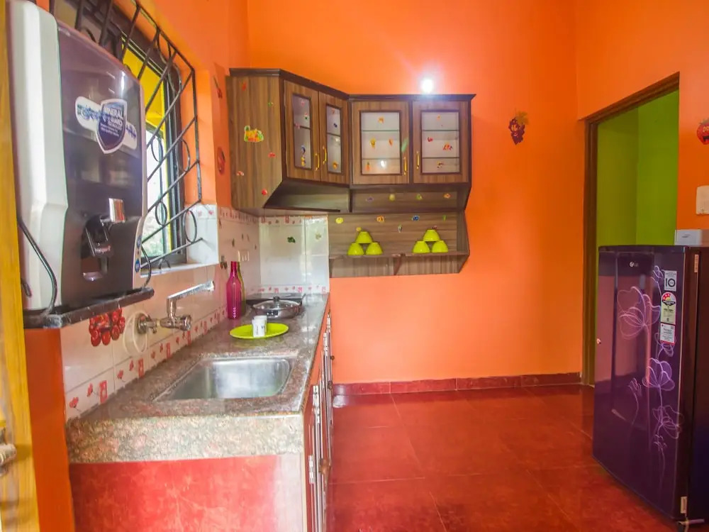 OYO 18261 Home Beachside 2BHK Utorda Beach