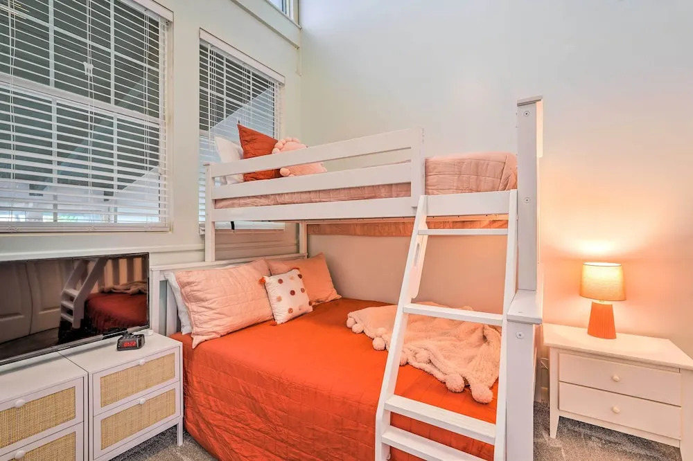 Pool & Beach Access: 'sunnyside 55' in Pcb!