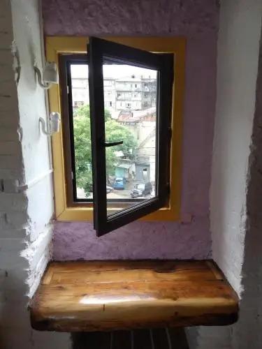 Mtkvari Hostel